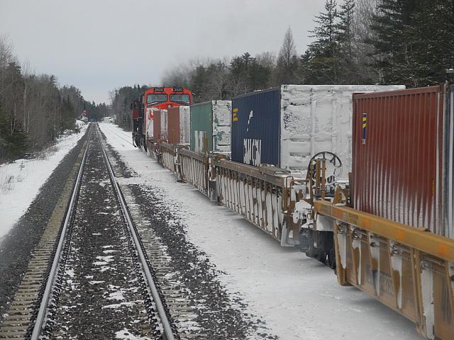 how many freight wagon will have the passing train