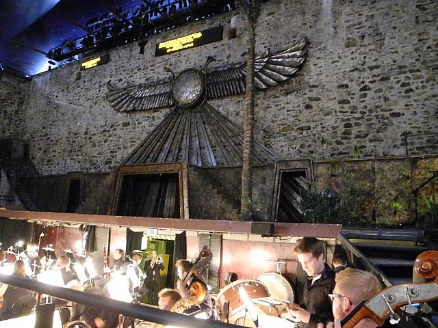 In the foreground: the orchestra pit, behind the multi-level stage