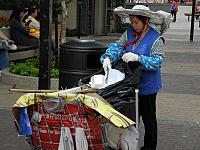 The city cleaning is always present in Hong Kong